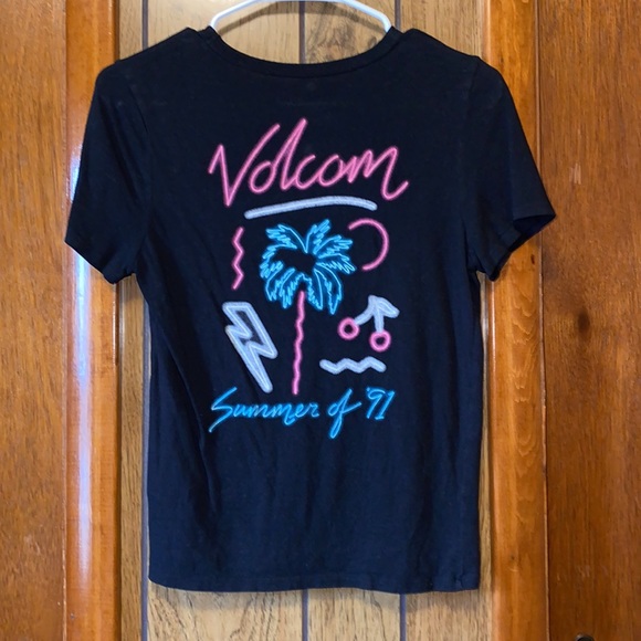 Volcom Top - Picture 2 of 2